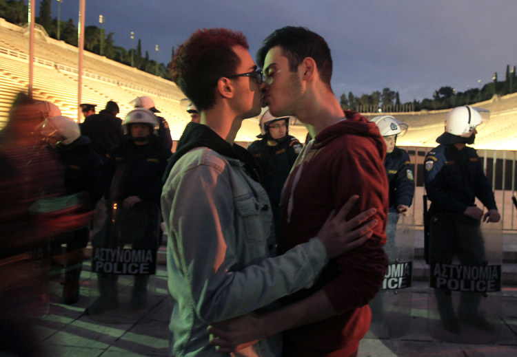 ΟΜΟΦΥΛΟΦΙΛΟΙ ΔΙΑΜΑΡΤΥΡΙΑ ΡΩΣΙΑ ΚΑΛΛΙΜΑΡΜΑΡΟ