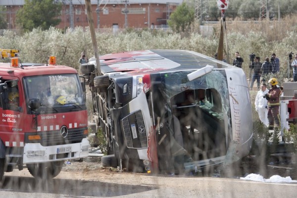 13 students dead in Spanish bus crash