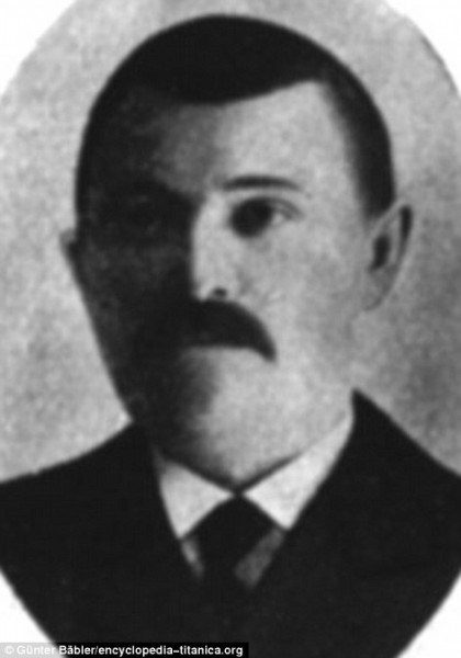 3353D04C00000578-3547420-Edward_Lindell_who_was_buried_at_sea_after_he_succumbed_to_expos-a-54_1461071578702-420x600