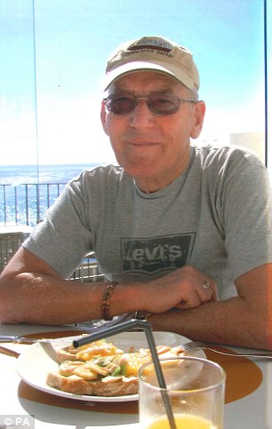 0E12E0D100000514-3571108-Donald_Lock_was_stabbed_39_times_after_a_minor_collision-a-67_1462283608062