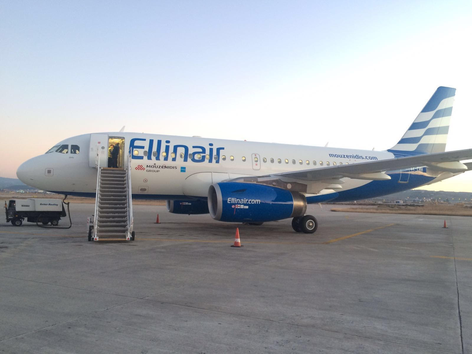 airbus_319_SX-EMM_1