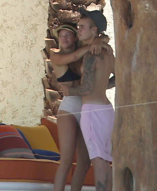 Picture Shows: Sofia Richie, Justin Bieber August 27, 2016 **MINIMUM WEB AND PAPER FEE £400** Justin Bieber and girlfriend Sofia Richie are seen celebrating Sofia's 18th birthday on vacation in Cabo San Lucas, Mexico. The pair couldn't keep their eyes or hands off each other, as they were seen hugging and kissing, and while drinking beers and relaxing. **MINIMUM WEB AND PAPER FEE £400** Exclusive All round UK RIGHTS ONLY Pictures by : FameFlynet UK © 2016 Tel : +44 (0)20 3551 5049 Email : info@fameflynet.uk.com