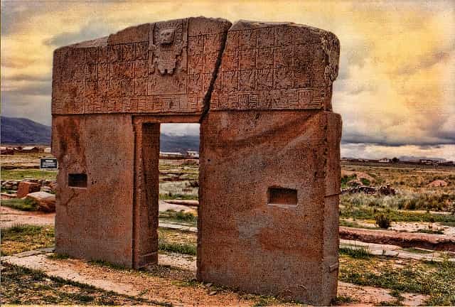 PORTA-DEL-SOL-tiahuanaco-02-min