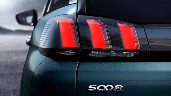 Peugeot 5008 piso