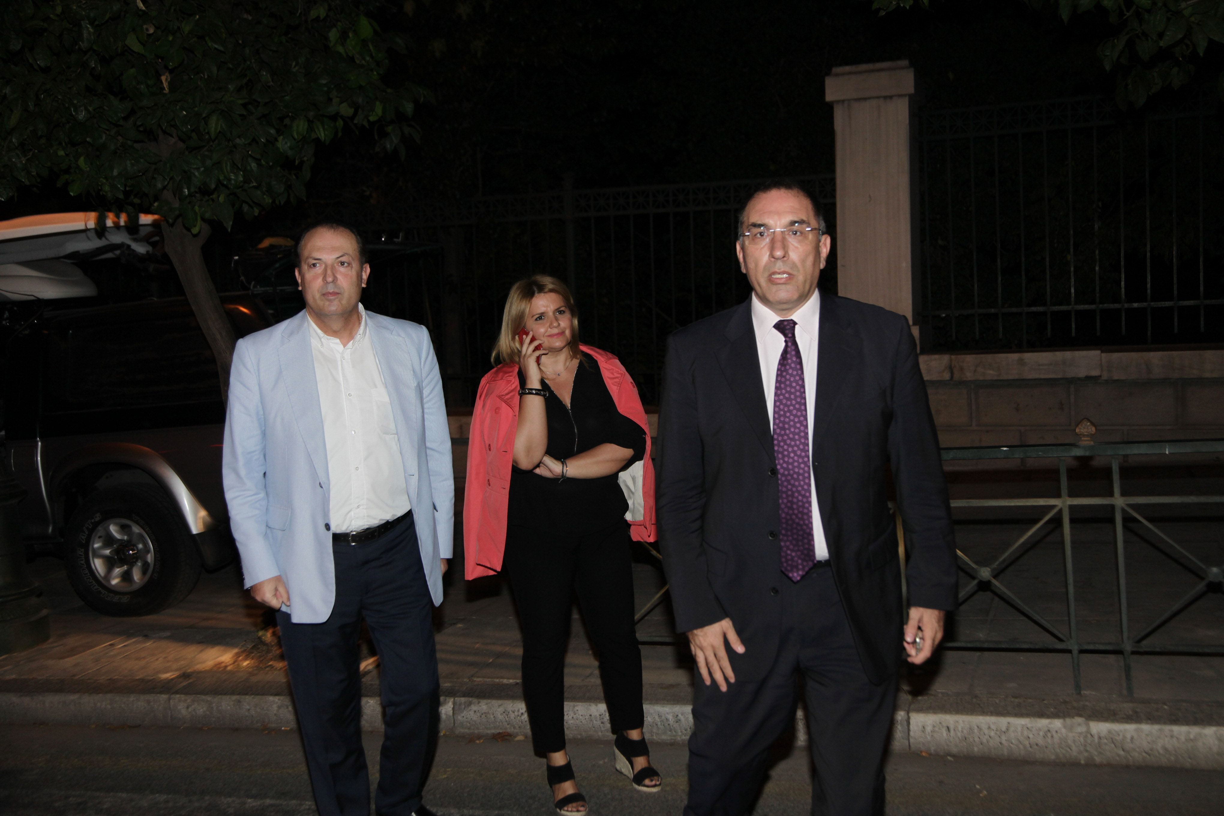 ÁÈÇÍÁ-ÌÁÎÉÌÏÕ-ÓõíÜíôçóç ôïõ ðñùèõðïõñãïý ÁëÝîç Ôóßðñá ìå âïõëåõôÝò ôïõ ÓÕÑÉÆÁ êáé ôùí ÁíåîáñôÞôùí ÅëëÞíùí.(Eurokinissi-ÐÁÍÁÃÏÐÏÕËÏÓ ÃÉÁÍÍÇÓ)