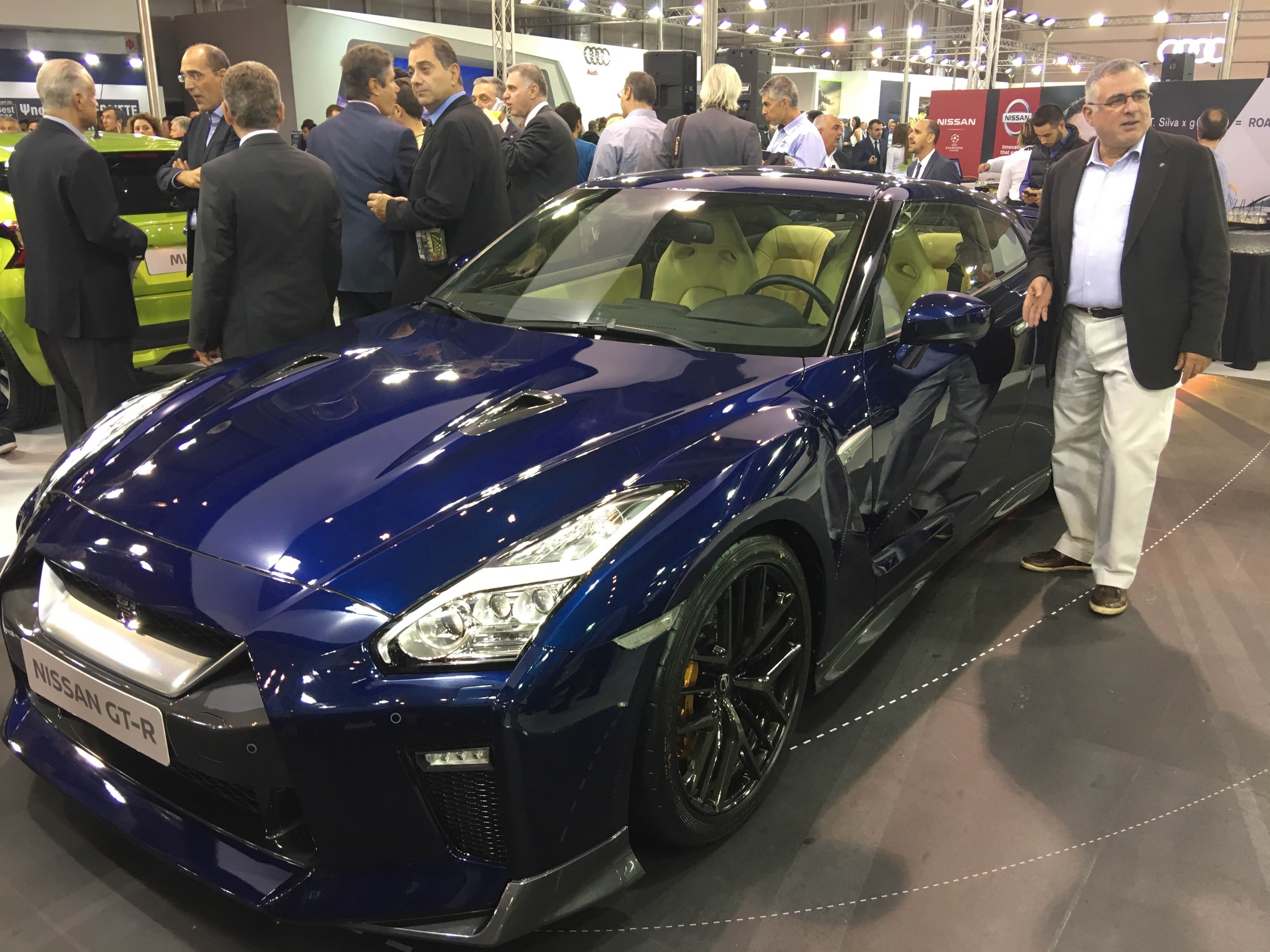 3.Nissan GT-R
