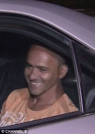 3950F2D000000578-0-The_Fortitude_Valley_man_appeared_unfazed_as_was_seen_laughing_i-m-15_1476309315416