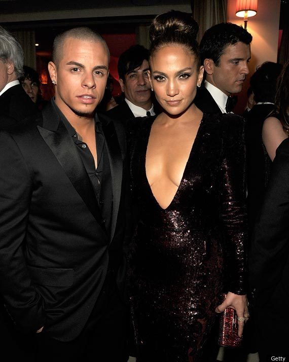 JENNIFER-LOPEZ-CASPER-SMART