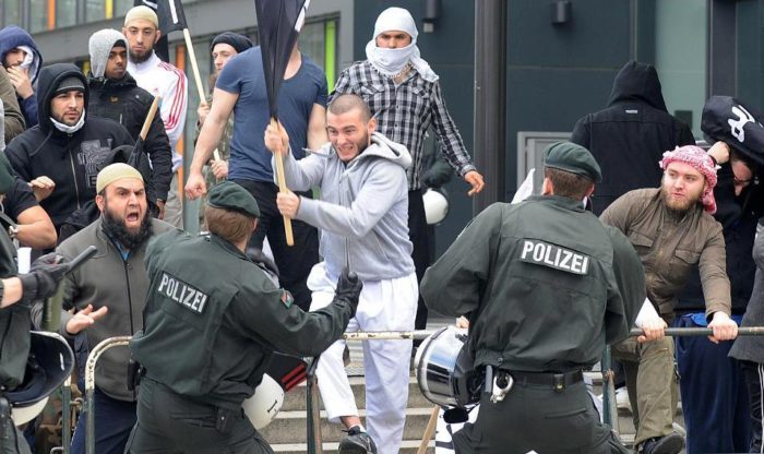 GermanMuslims-700x416