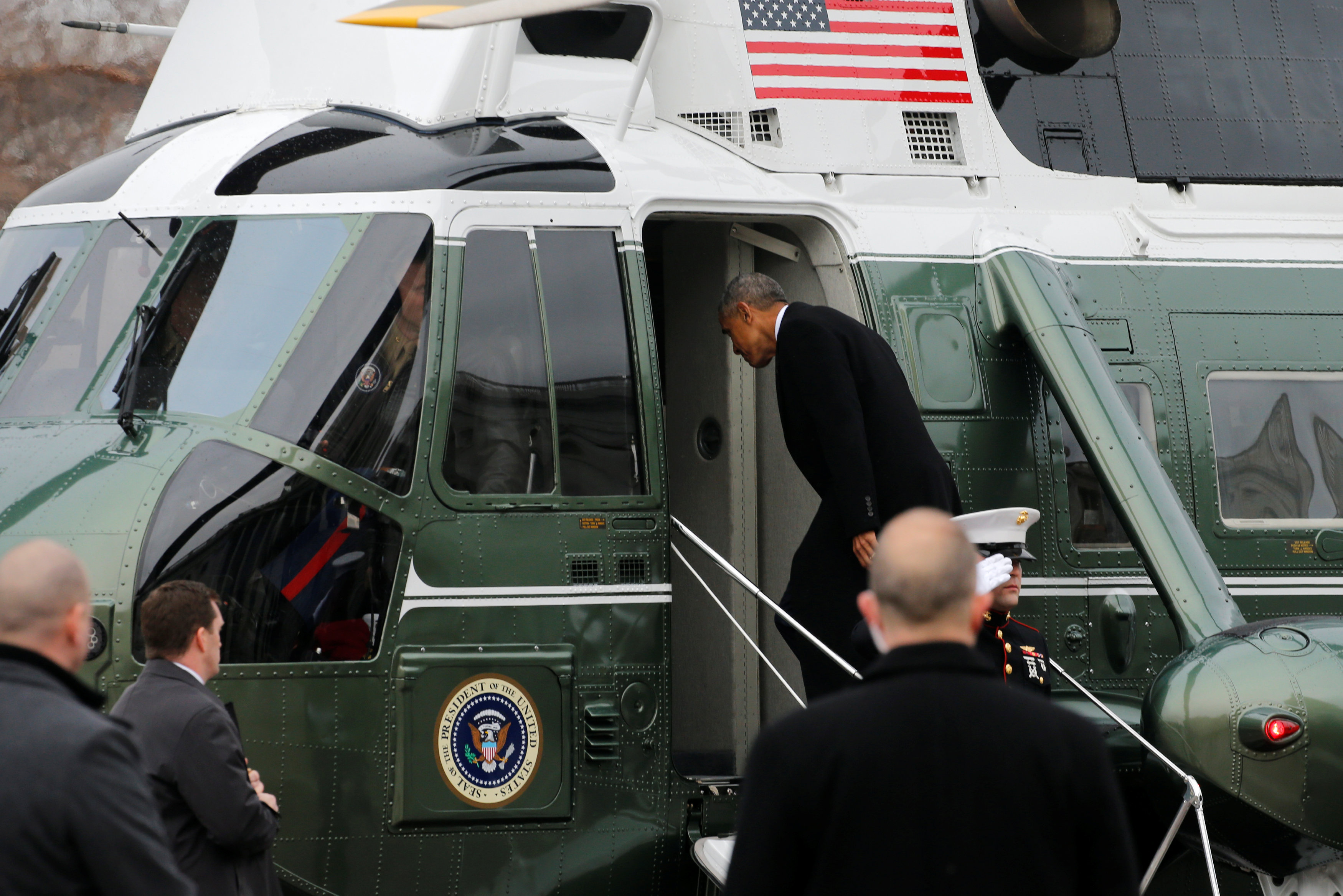 Former U.S. President Barack Obama departs following President Donald Trump's inauguration at the Capitol in Washington, U.S. January 20, 2017. REUTERS/Jonathan Ernst