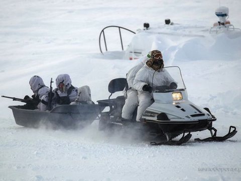 russia-arctic-troops