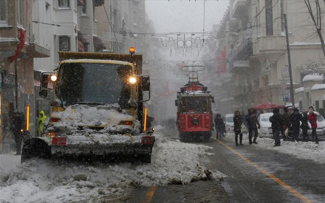 tourkia-konstantinoupoli-kakokairia-xioni