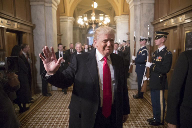 trump002