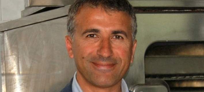 Αποτέλεσμα εικόνας για Ραφαέλε Σκαρίντσι, δήμαρχος της κωμόπολης Βιτουλάνο,