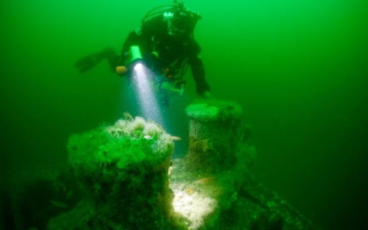 wreck2-large_trans_NvBQzQNjv4Bq5yQLQqeH37t50SCyM4-zeGtT0gK_6EfZT336f62EI5U