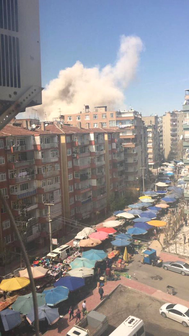 son-dakika-diyarbakir-da-polis-okulu-civarinda-9485325_2695_m
