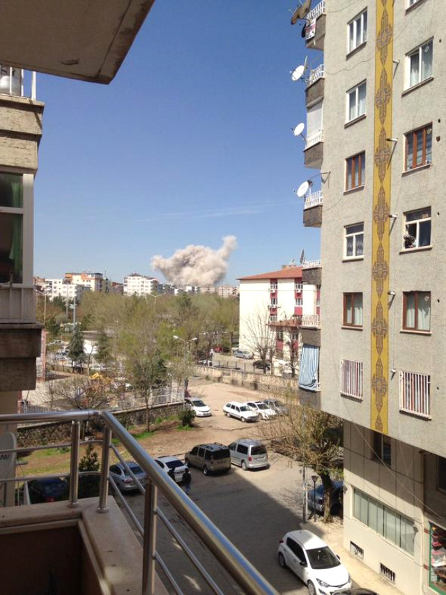 son-dakika-diyarbakir-da-polis-okulu-civarinda-9485325_6201_m