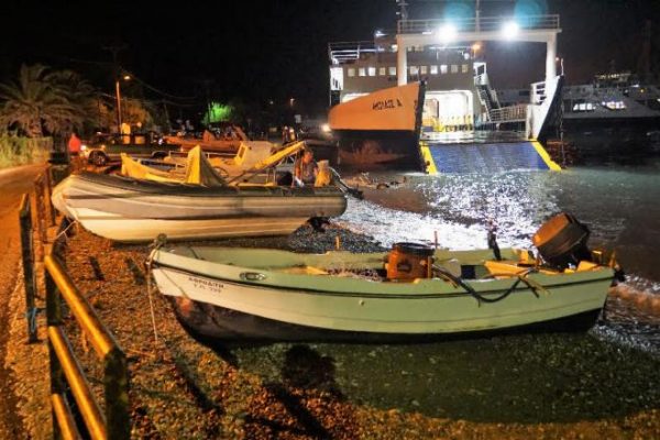 feri-boat-ikavoi-1