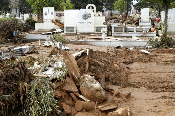 grave6-600x400