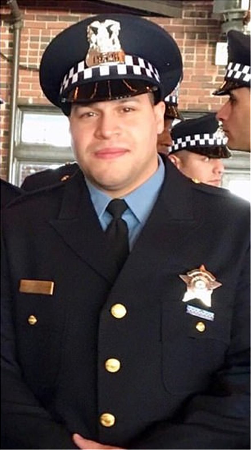 6406460-6407707-Chicago_police_officer_Samuel_Jimenez_28_pictured_was_also_kille-m-64_1542681779972