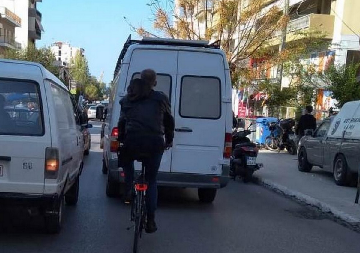 τσι