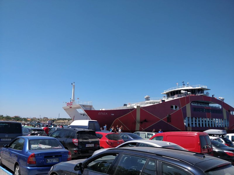 autokinita-oyra-limani-samothraki_iefimerida