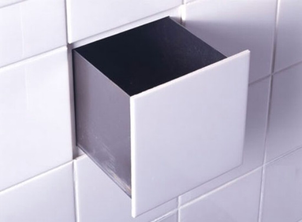 15-bathroom