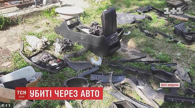 22010136-7772493-Police_found_the_disassembled_car_pictured_along_with_the_pistol-a-53_1575902465389