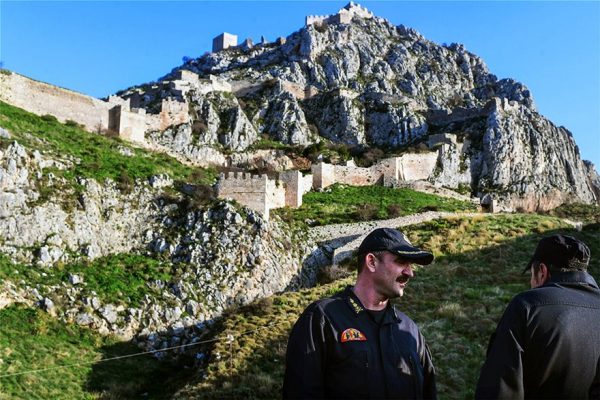 korinth-albanians5-600x400