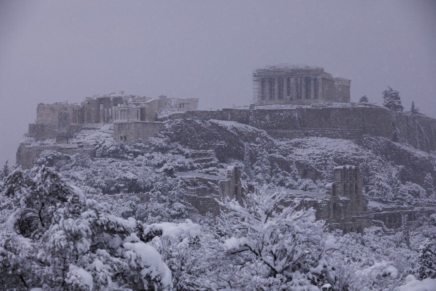 ακροπολη-χιονι2