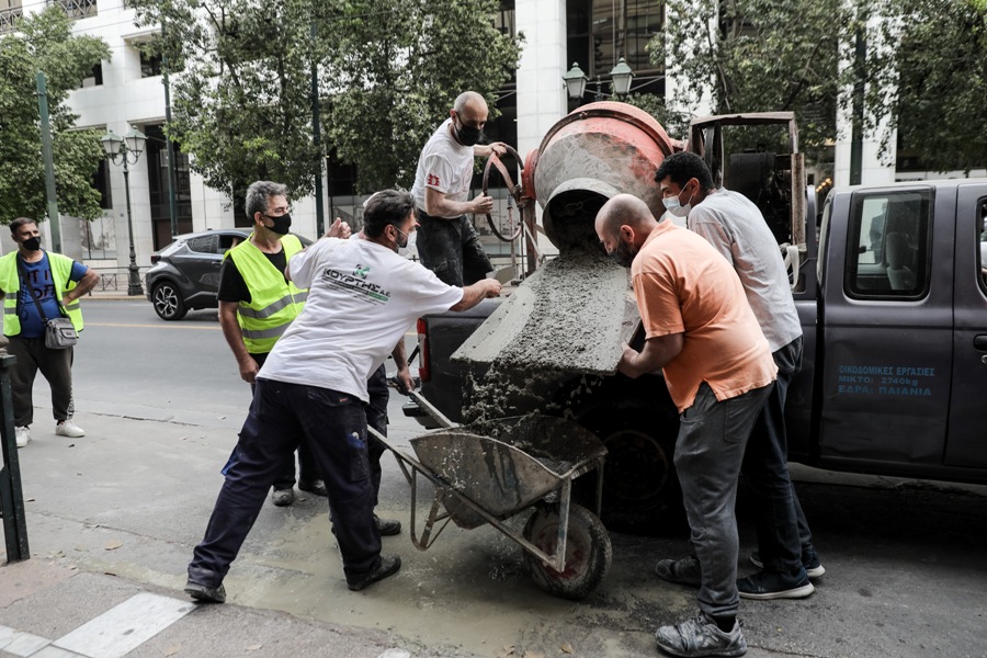 Συγκέντρωση του Συνδικάτου Οικοδόμων στο Υπουργείο Εργασίας Δευτέρα 31 Μαϊου 2021( EUROKINISSI / ΓΙΑΝΝΗΣ ΠΑΝΑΓΟΠΟΥΛΟΣ)