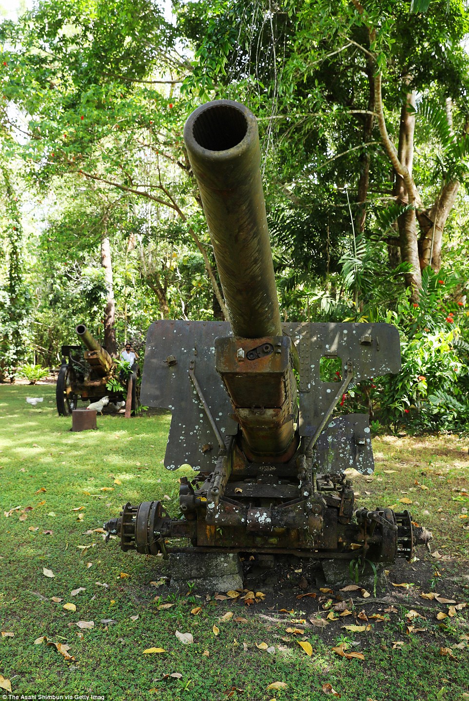 3B1221C500000578-4003520-A_Type_96_15_cm_howitzer_used_by_Imperial_Japan_Army_in_Guadalca-a-15_1480994575442
