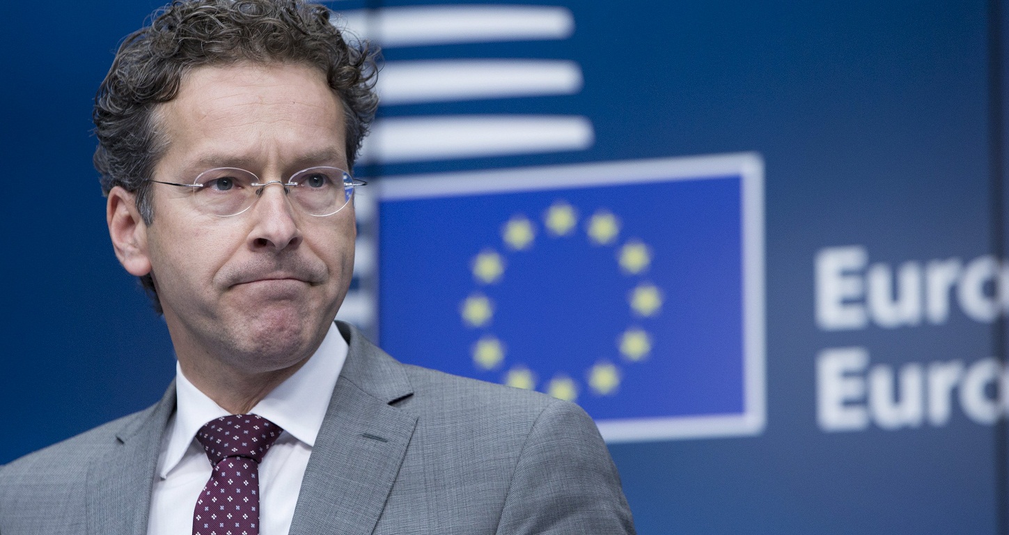 Eurogroup President Jeroen Dijsselbloem holds a news conference during a Euro zone finance ministers emergency meeting on the situation in Greece in Brussels, Belgium June 27, 2015. Euro zone finance ministers plan to meet later on Saturday without their Greek counterpart following the conclusion of a meeting of all 19 ministers which has resumed for now, euro zone officials said.  REUTERS/Yves Herman
      TPX IMAGES OF THE DAY