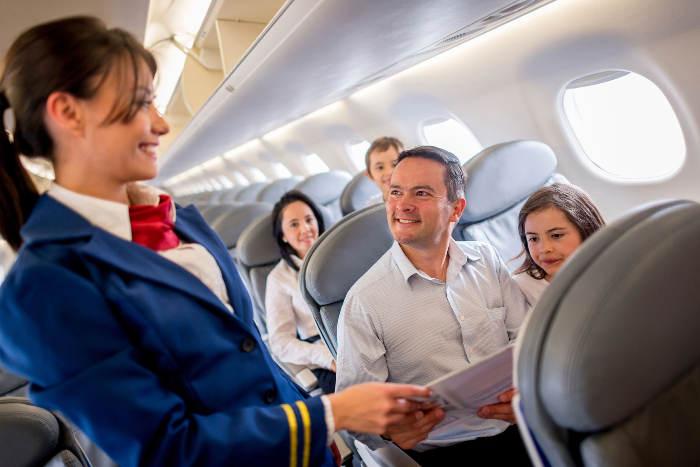 10-13-things-your-flight-attendant-wont-tell-you-tattling