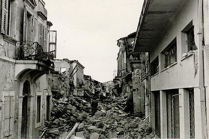 Oi Megalyteroi Seismoi Sthn Ellada Apo To Foniko Xtyphma Toy Egkeladoy Sthn Kefallonia 1953 Mexri Ta 8 Rixter Ths Rodoy 1926 Makeleio Gr