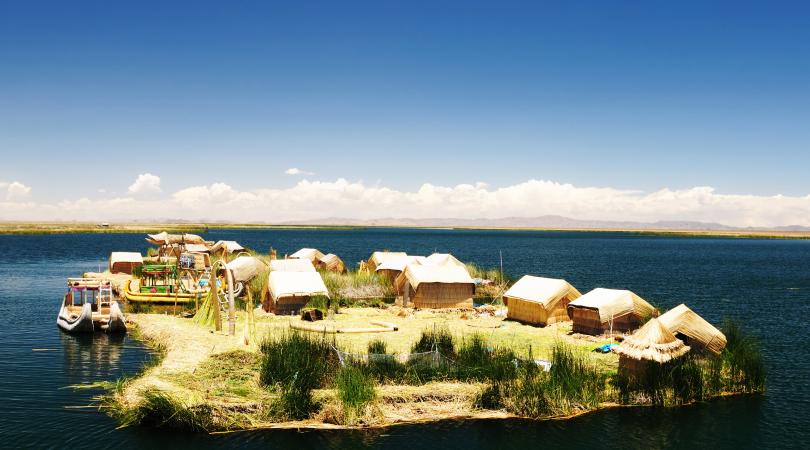 floating-island-on-lake-titicaca
