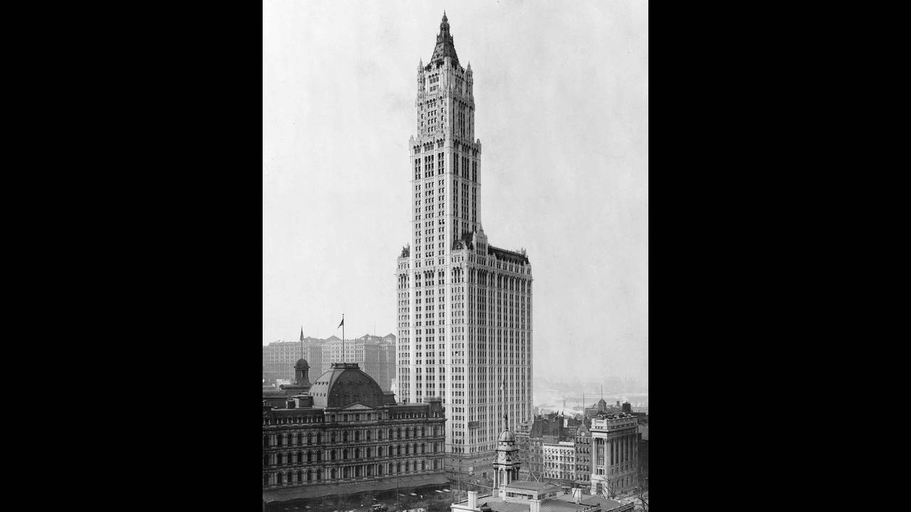 View_of_Woolworth_Building_fixed_crop