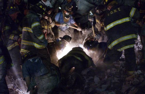 9-11 Molten Steel in the basements of WTC