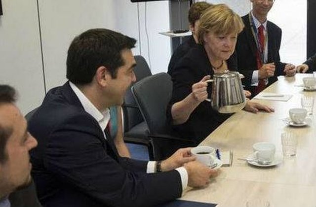 Merkel_Tsipras_coffee_145237169