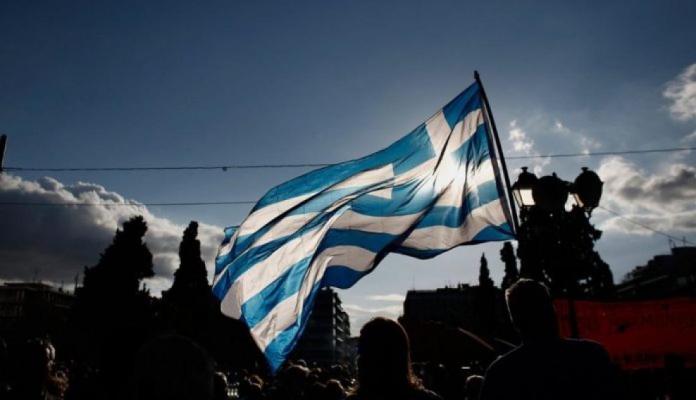 greek-flag-diadilosi-apergia-poreia-696x400