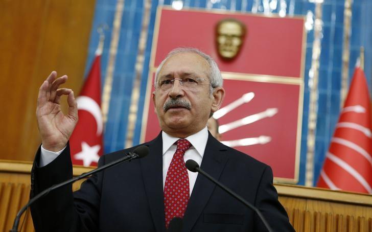Turkey's main opposition Republican People's Party (CHP) Leader Kemal Kilicdaroglu addresses his party MPs during a meeting at the Turkish parliament in Ankara April 8, 2014. REUTERS/Umit Bektas
