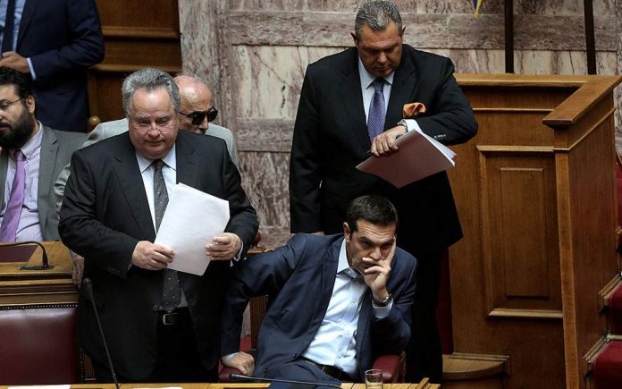 kotzias-kammenos-tsipras--696x435