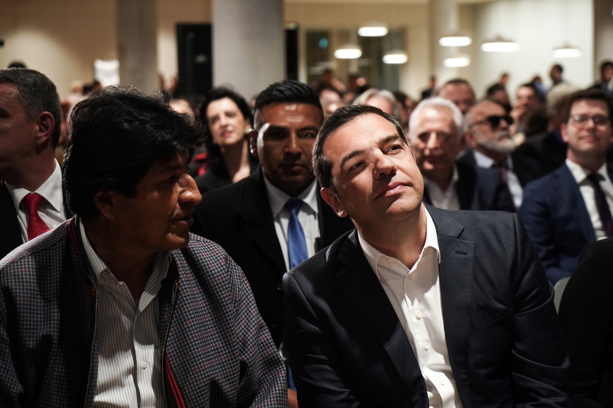 Greece’s Prime Minister, Alexis Tsipras, delivers speech at an event at the Stavros Niarchos Foundation Cultural Center during the two days official visit of Bolivia's President, Evo Morales in Athens, Greece on March 14, 2019. / Ομιλία του πρωθυπουργού Αλέξη Τσίπρα σε εκδήλωση στο Κέντρο Πολιτισμού Ίδρυμα Σταύρος Νιάρχος στο πλαίσιο της επίσκεψης του Προέδρου της Βολιβίας, Έβο Μοράλες, στην Αθήνα, 14 Μαρτίου 2019.