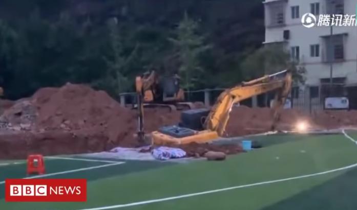 Αναζητούσαν καθηγητή για 16 χρόνια – Η σοκαριστική αλήθεια κρυβόταν στο ...