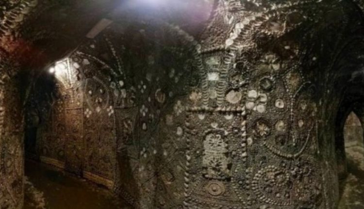 Ο-μυστηριώδης-υπόγειος-«ναός»-που-χτίστηκε-με-εκατομμύρια-όστρακα2-750x430