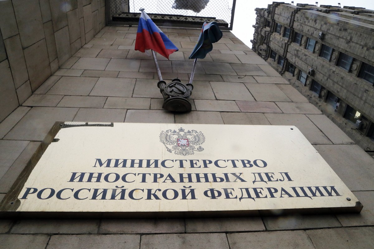 epa06618090 A plaque of Russian Foreign Ministry on a wall of its building in Moscow, Russia, 21 March 2018, as  foreign diplomats attend a Russian Foreign Ministry's briefing on Sergei Skripal and his daughter Yulia  poisoning case. British Prime Minister Theresa May ordered the expulsion of 23 Russian diplomats, who left Britain on 20 March, in retaliation for the poisoning of the former Russian spy Sergei Skripal aged 66 and his daughter Yulia, aged 33, who were found suffering from extreme exposure to a rare nerve agent in Salisbury southern England, on 04 March 2018. Skripal and his daughter Yulia remain in a 'very serious' condition.  EPA/MAXIM SHIPENKOV