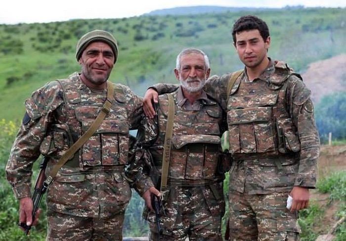 nb_armenian_family_soldiers
