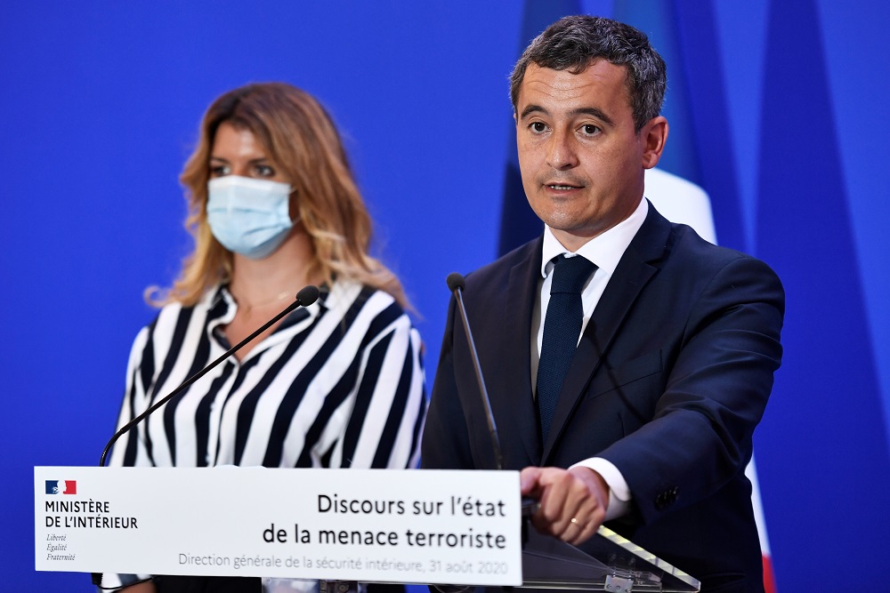 epa08637406 French Interior Minister Gerald Darmanin (R) speaks, flanked by French Junior Minister of Citizenship Marlene Schiappa, during an address on the state of terrorism threat at the French General Directorate for Internal Security (Direction generale de la securite interieure, DGSI) in Paris, France, 31 August 2020.  EPA/STEPHANE DE SAKUTIN / POOL  MAXPPP OUT
