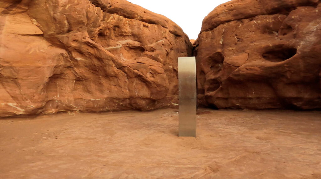 A metal monolith is seen in Red Rock Desert, Utah, U.S., November 25, 2020, in this still image obtained from a social media video.  @davidsurber_ via REUTERS    ATTENTION EDITORS - THIS IMAGE HAS BEEN SUPPLIED BY A THIRD PARTY. NO RESALES. NO ARCHIVES. MANDATORY CREDIT.
