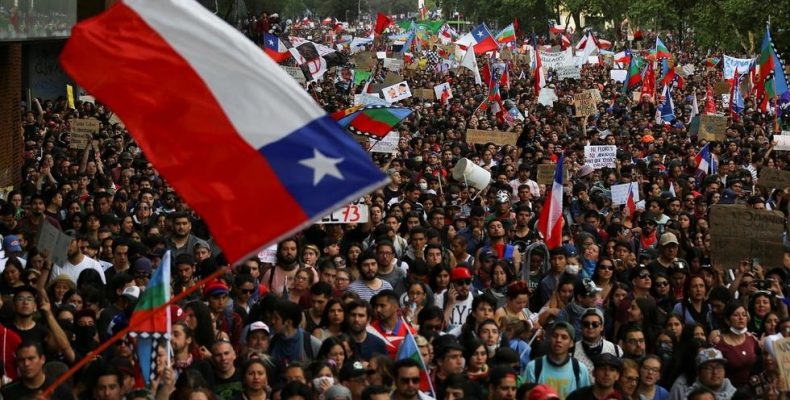 chile-mass-protests-790x400